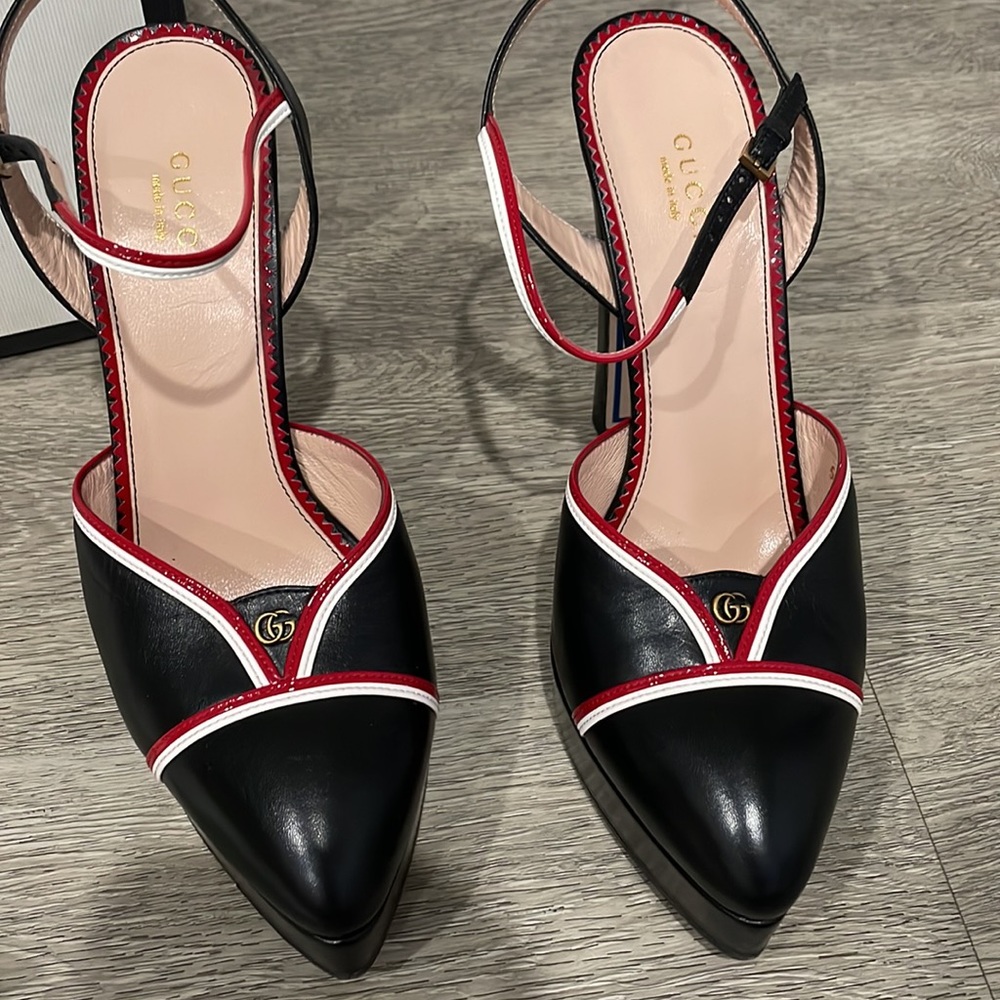 SOLD 🎈Gucci pumps - Picture 4 of 10